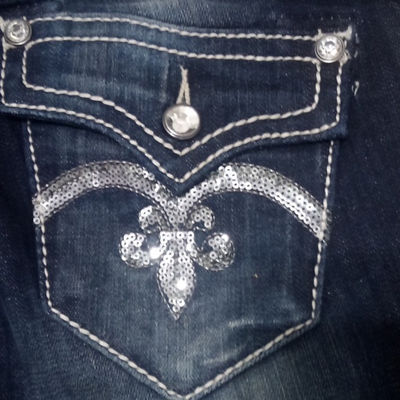 Rock Revival Women's 26 Dark Blue Jeans Bejeweled Distressed NWT - Picture 2 of 12